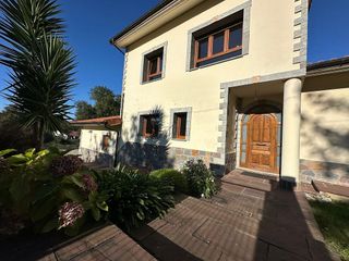 Chalet en venta en Celorio-Poó-Parres en Llanes