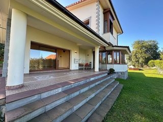 Chalet en venta en Celorio-Poó-Parres en Llanes