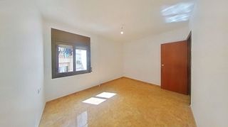 Piso en venta en Les Planes en Hospitalet de Llobregat, L´
