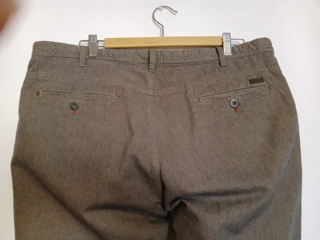 Pantalón Massimo Dutti pata de gallo T48