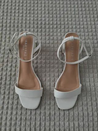 Zapatos de tacón MARYPAZ blancos talla 40