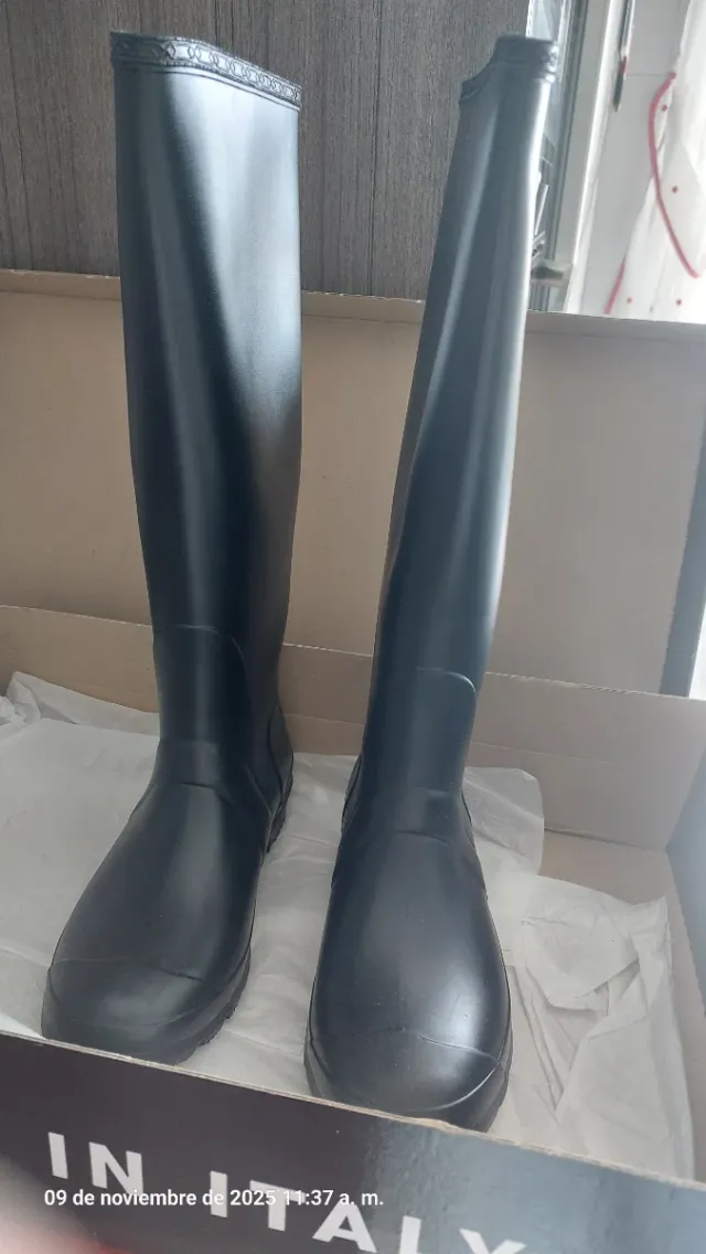 Botas de agua negras.Made in Italy.