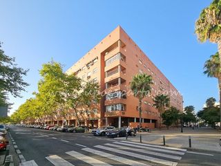 Piso en venta en Colores - Entreparques en Sevilla