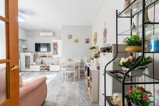 Piso en venta en Colores - Entreparques en Sevilla