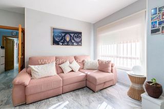 Piso en venta en Colores - Entreparques en Sevilla