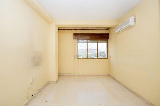 Piso en venta en Iznalloz