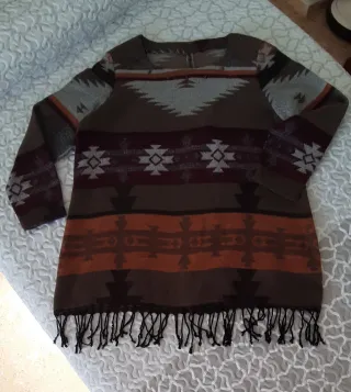 Jersey estampado étnico con flecos