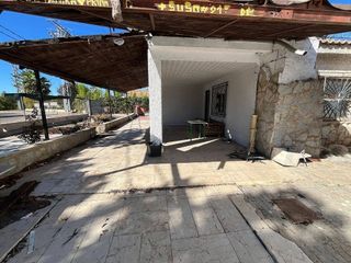 Chalet en venta en Algorós - El Derramador en Elche
