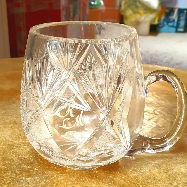 Boccale in cristallo inciso