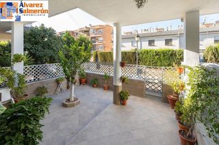 Casa adosada en venta en Atarfe