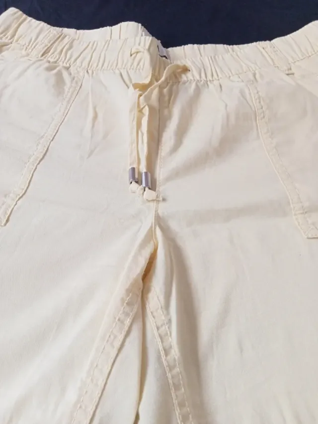 Shorts C&A Mujer Amarillos