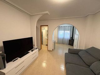 Casa adosada en venta en Monforte del Cid