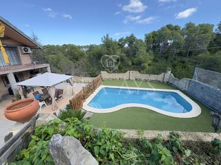 Chalet en venta en Vallirana