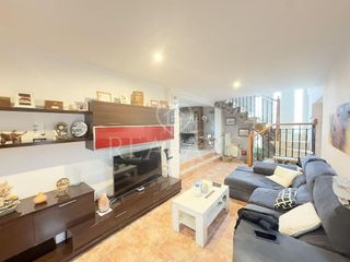 Chalet en venta en Vallirana