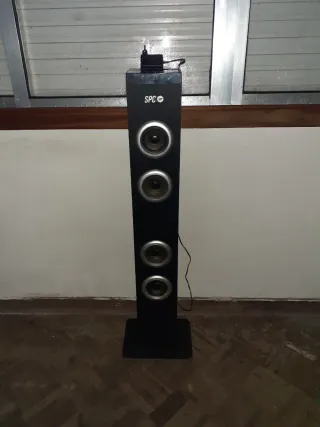 Altavoz Torre SPC Negro no enciende.ver leer