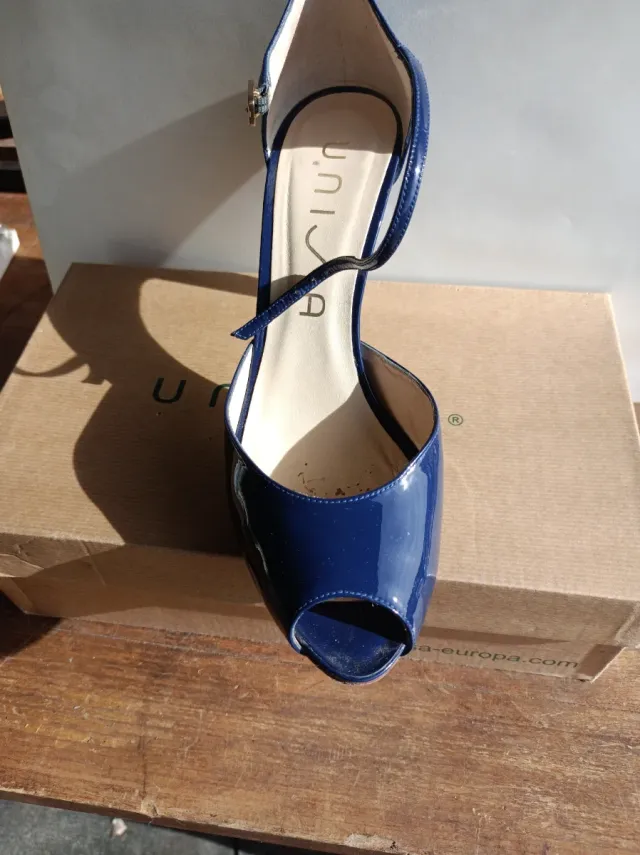 Zapatos de tacón Unisa azul
