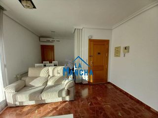 Ático en venta en El Pilar en Albacete