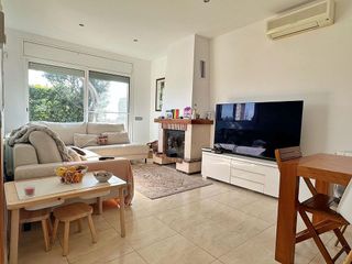 Chalet en venta en Centro en Roda de Barà