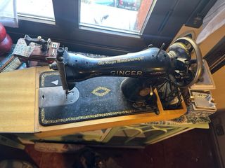 Máquina de coser Singer antigua
