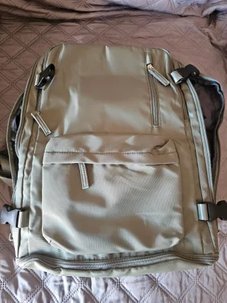 Mochila de viaje gris/verde Medida 40x30x20