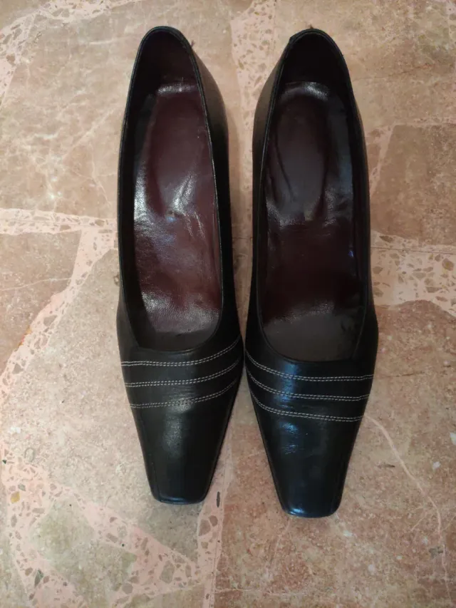 Zapatos de tacón negros