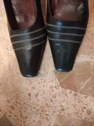 Zapatos de tacón negros