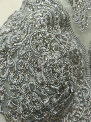 Vestido fiesta gris pedrería