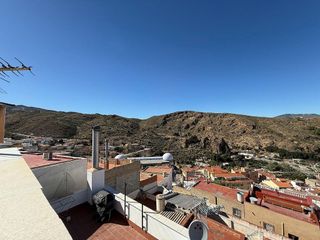 Casa adosada en venta en Macael