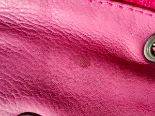 Bolso Purificación García Negro y Rosa