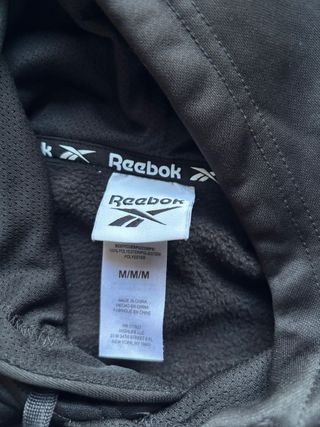 Sudadera Reebok Negra con Logo Camuflaje