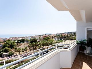 Piso en venta en Cotomar - Urbanizaciones en Rincón de la Victoria