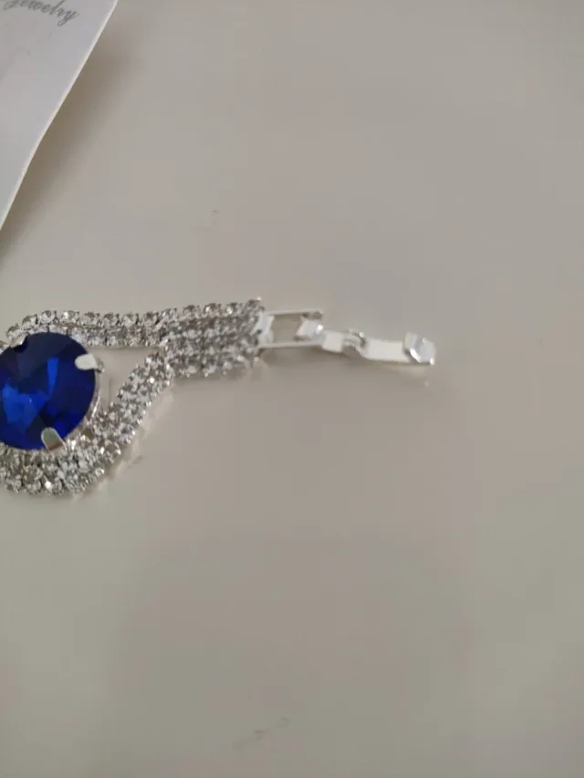Pulsera de pedrería azul y plateada NUEVA
