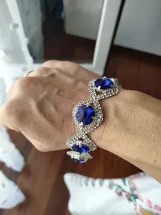 Pulsera de pedrería azul y plateada NUEVA