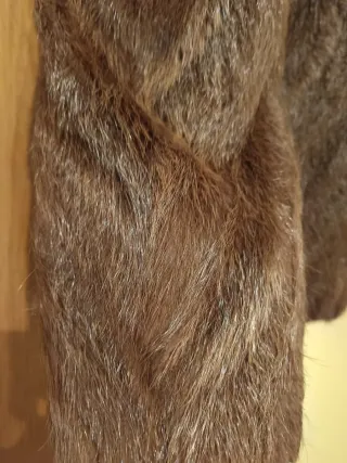 Chaquetón de piel marrón