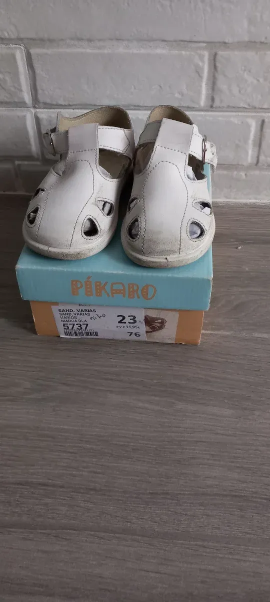 Sandalias bebé Pikaro blancas