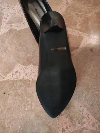 Zapatos de tacón Yessica negros talla 38. Negociab