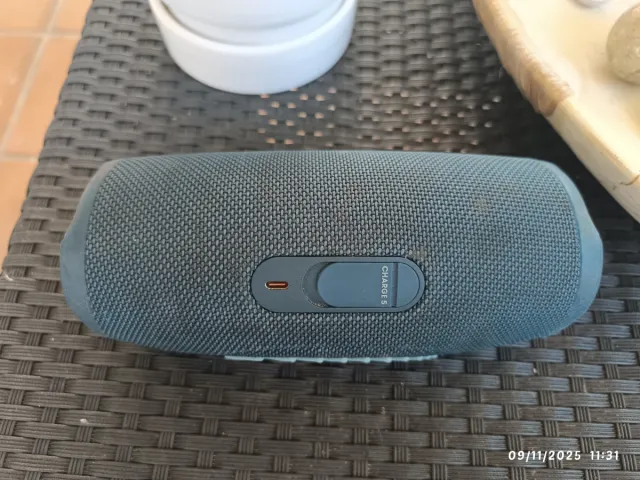 Altavoz JBL Charge 5 Azul y Negro