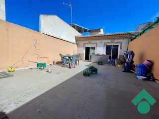 Casa adosada en venta en Atarfe