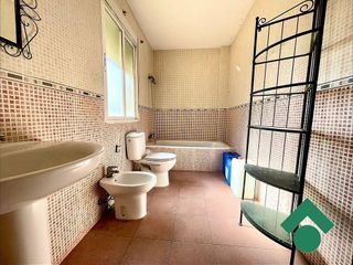 Casa adosada en venta en Atarfe