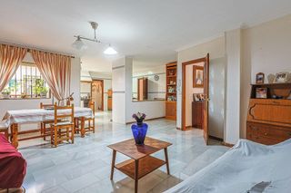 Casa en venta en Gines