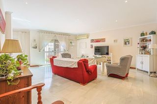 Casa en venta en Gines