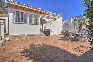 Chalet en venta en El Faro de Calaburra - Chaparral en Mijas