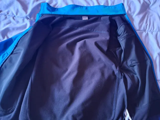 Chaqueta Softshell Izas Azul