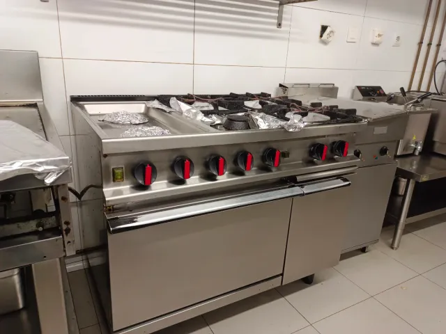 Cocina industrial 6 quemadores