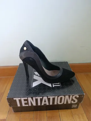 Zapatos de tacón XTI negros