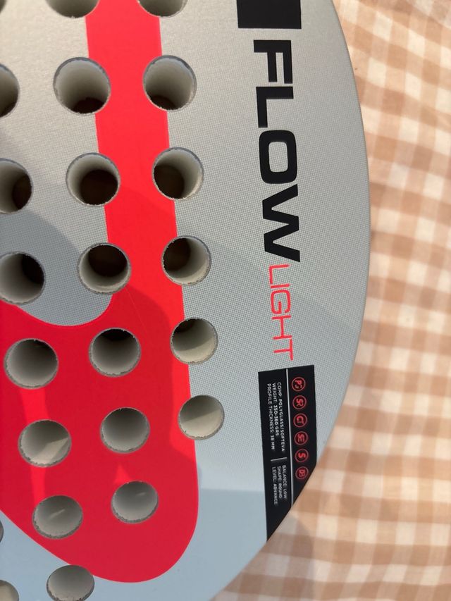 Raqueta Bullpadel Flow Light