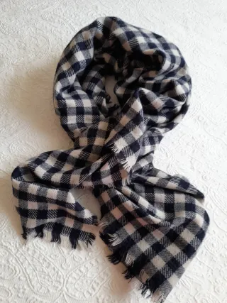 Bufanda cuadros beige y azul