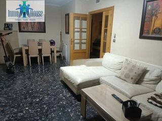 Piso en venta en Santa Cruz - Industria - Polígono Campollano en Albacete