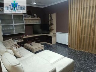 Piso en venta en Santa Cruz - Industria - Polígono Campollano en Albacete