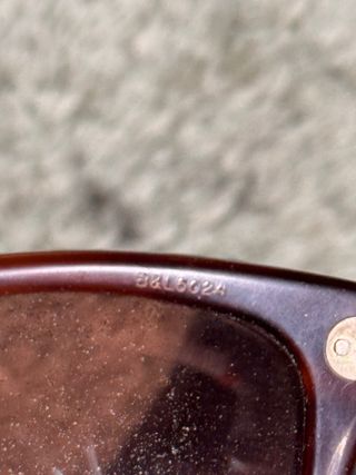 Occhiali da sole Ray-Ban Wayfarer anni '90